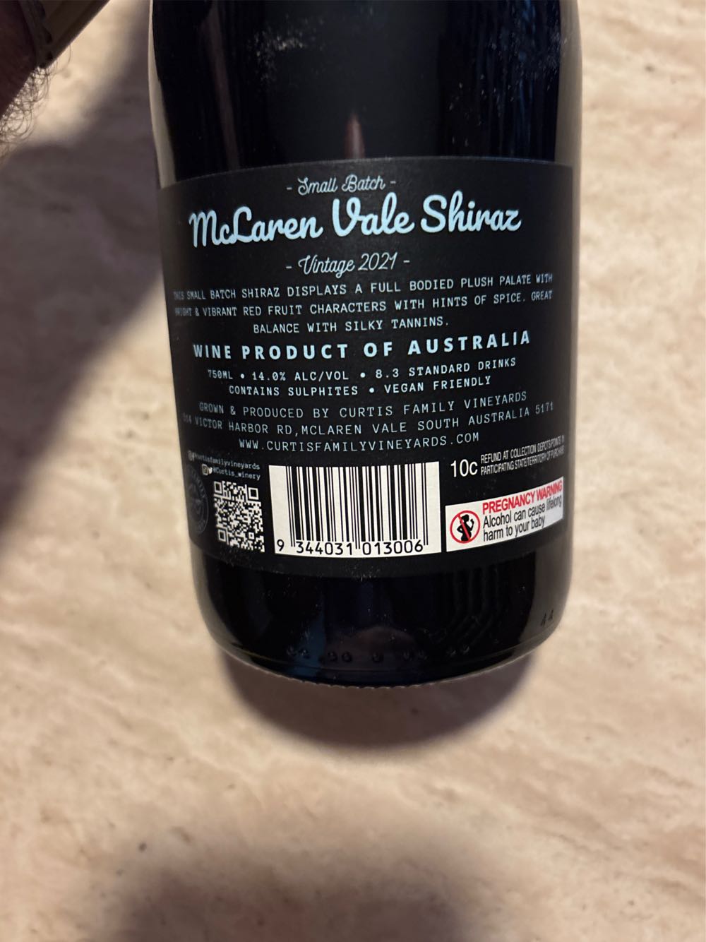 Curtis Family Vineyards Shiraz Small Batch - Curtis Family alcohol collectible [Barcode 9344031013006] - Main Image 3