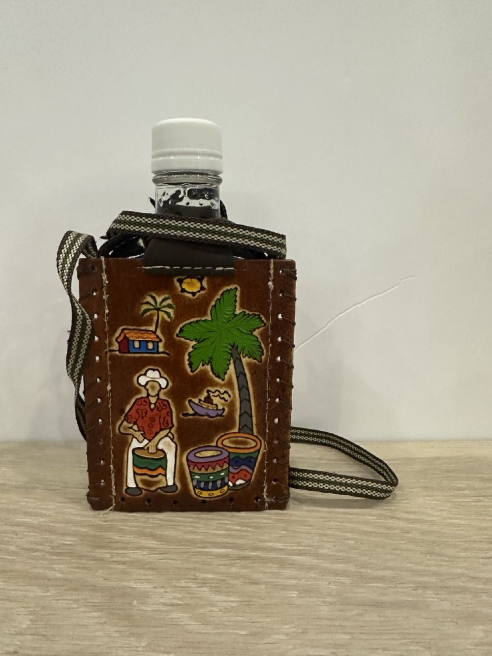 Palo Viejo White 200ml Rum - Barcelo Marques & Co. (200 mL) alcohol collectible [Barcode 082301878397] - Main Image 3