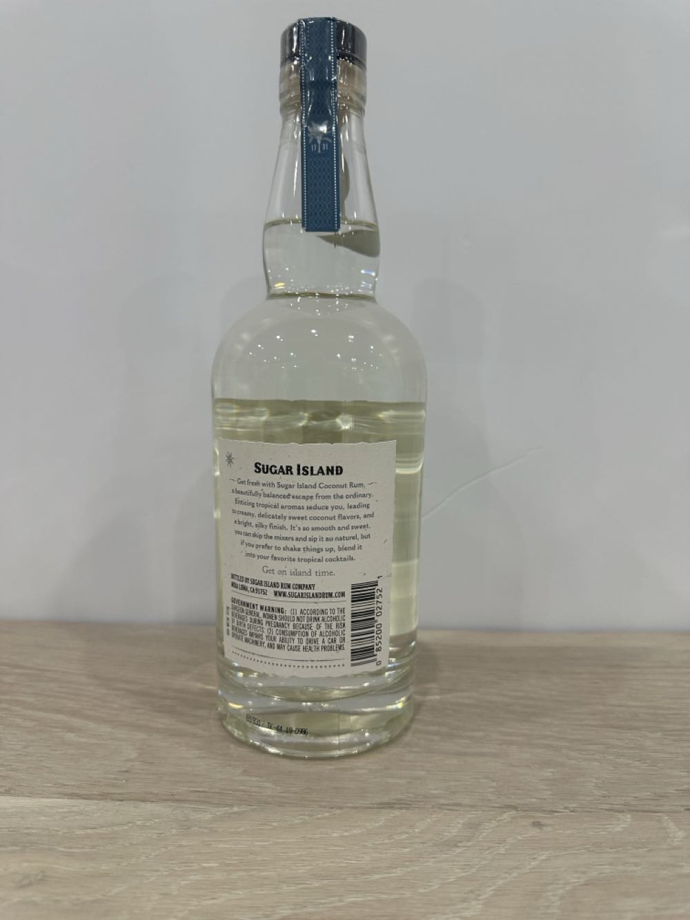 Sugar Island Coconut Rum - Sugar Island Rum Co. (750 mL) alcohol collectible [Barcode 085200027521] - Main Image 2
