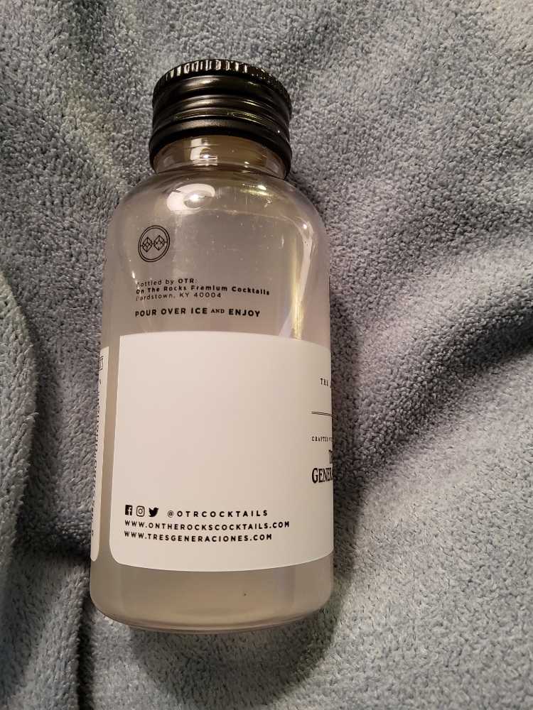 On The Rocks Tres Generaciones Jalapeno Pineapple Margarita - On The Rocks Premium Cocktails (100 mL) alcohol collectible [Barcode 855880008062] - Main Image 3