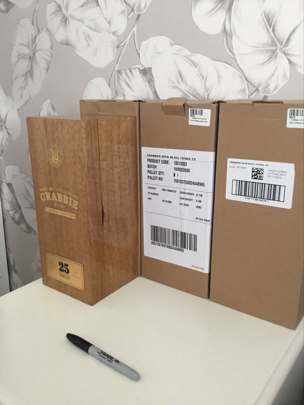 Crabbies 25yo 46.6%% (2025)  alcohol collectible - Main Image 2