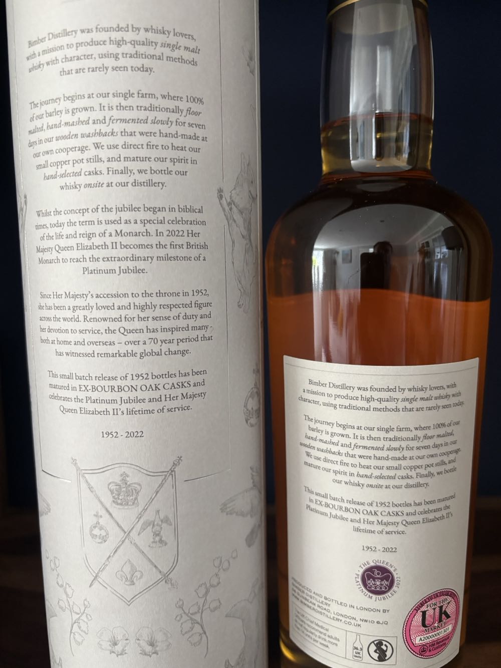 Bimber Queen’s Platinum Jubilee 2022 - Bimber Distillery (700 mL) alcohol collectible [Barcode 5060444431728] - Main Image 2