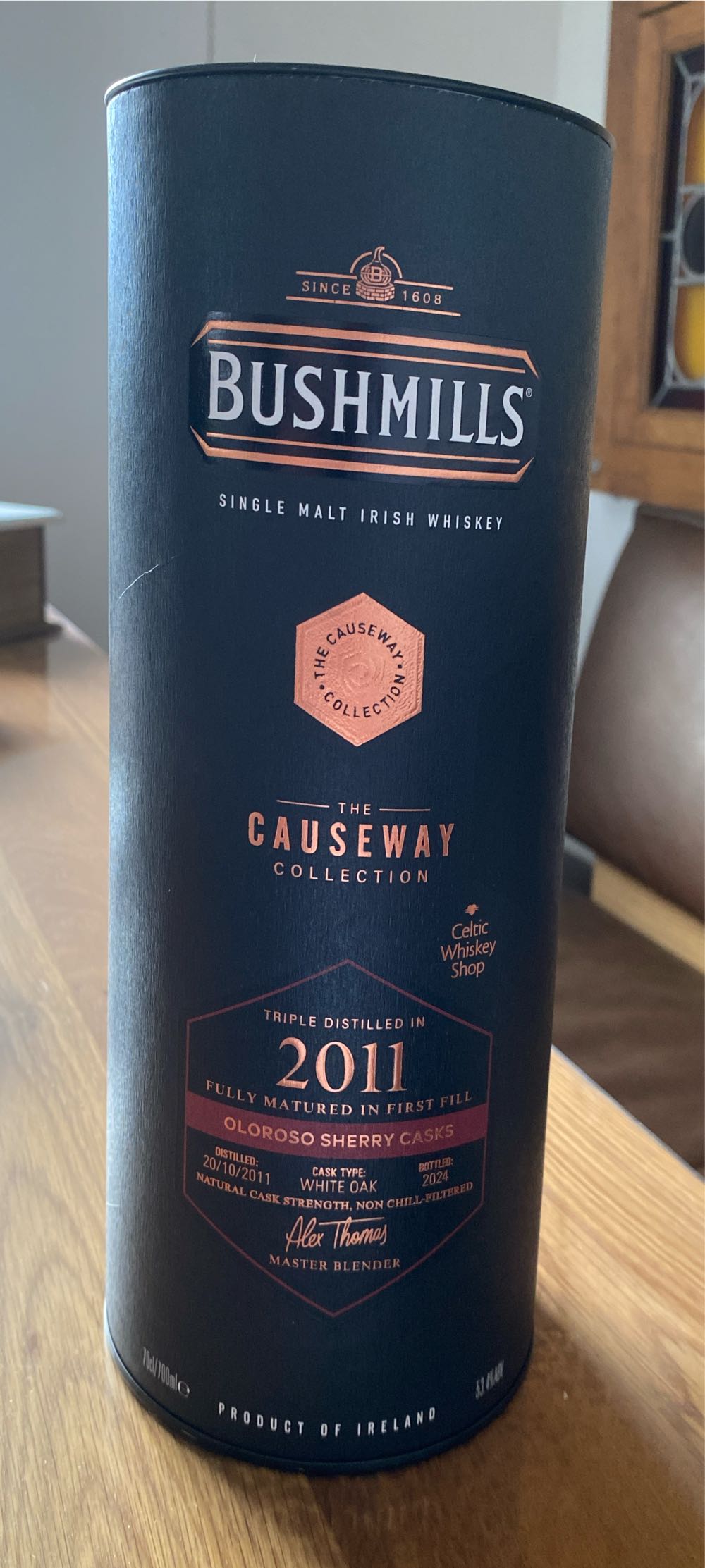 Bushmills Causeway Collection Oloroso 2011 - The ’Old Bushmills’ Distillery alcohol collectible - Main Image 2