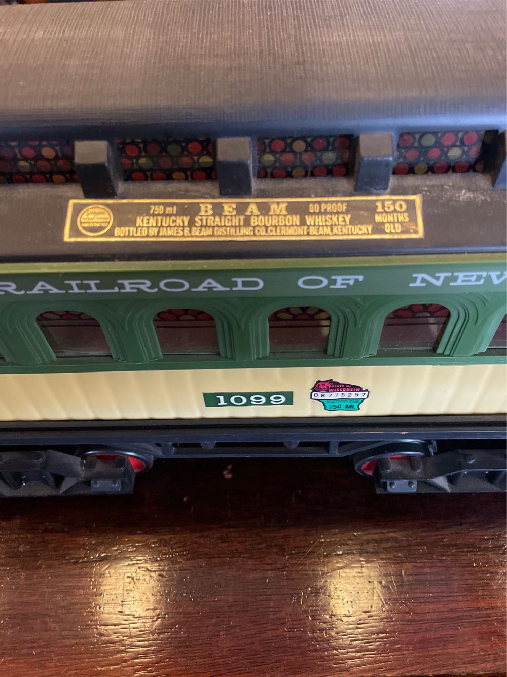 Jim Beam Passenger Car - Jim Beam Distillery (750 mL) alcohol collectible - Main Image 2