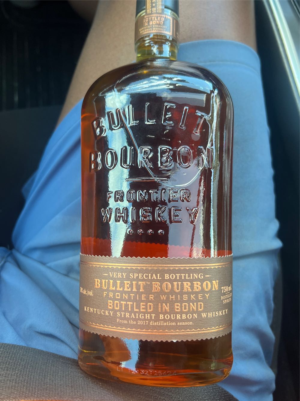 Bulleit Bottled In Bond Bourbon Whiskey 750ml Wine & Spirits Frontier 100 Proof Straight Liquor - Bulleit Distilling (750 mL) alcohol collectible [Barcode 082000808633] - Main Image 2