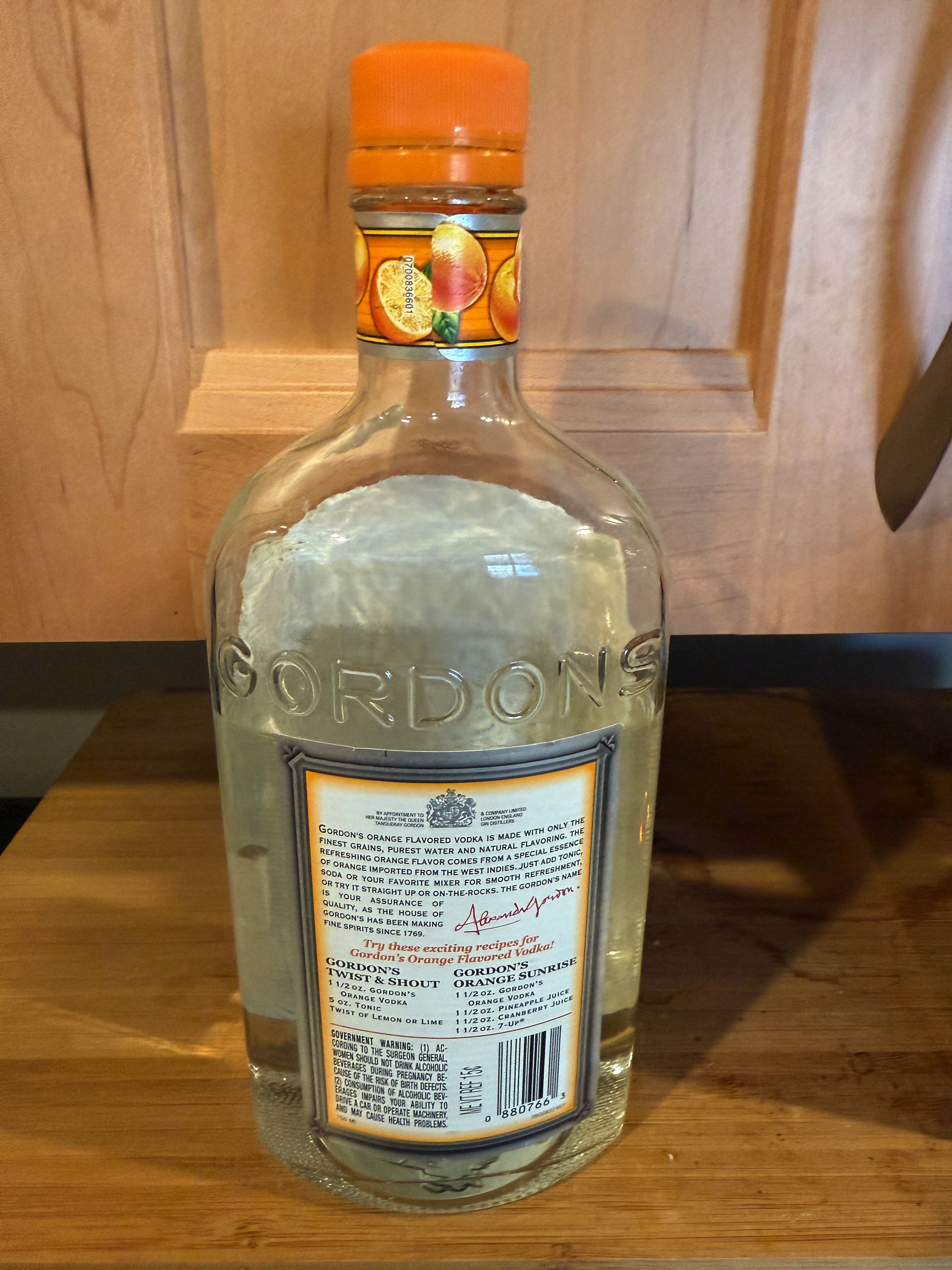 Gordon’s Orange Flavor Vodka - The Distillers Co. (750) alcohol collectible [Barcode 08807663] - Main Image 2