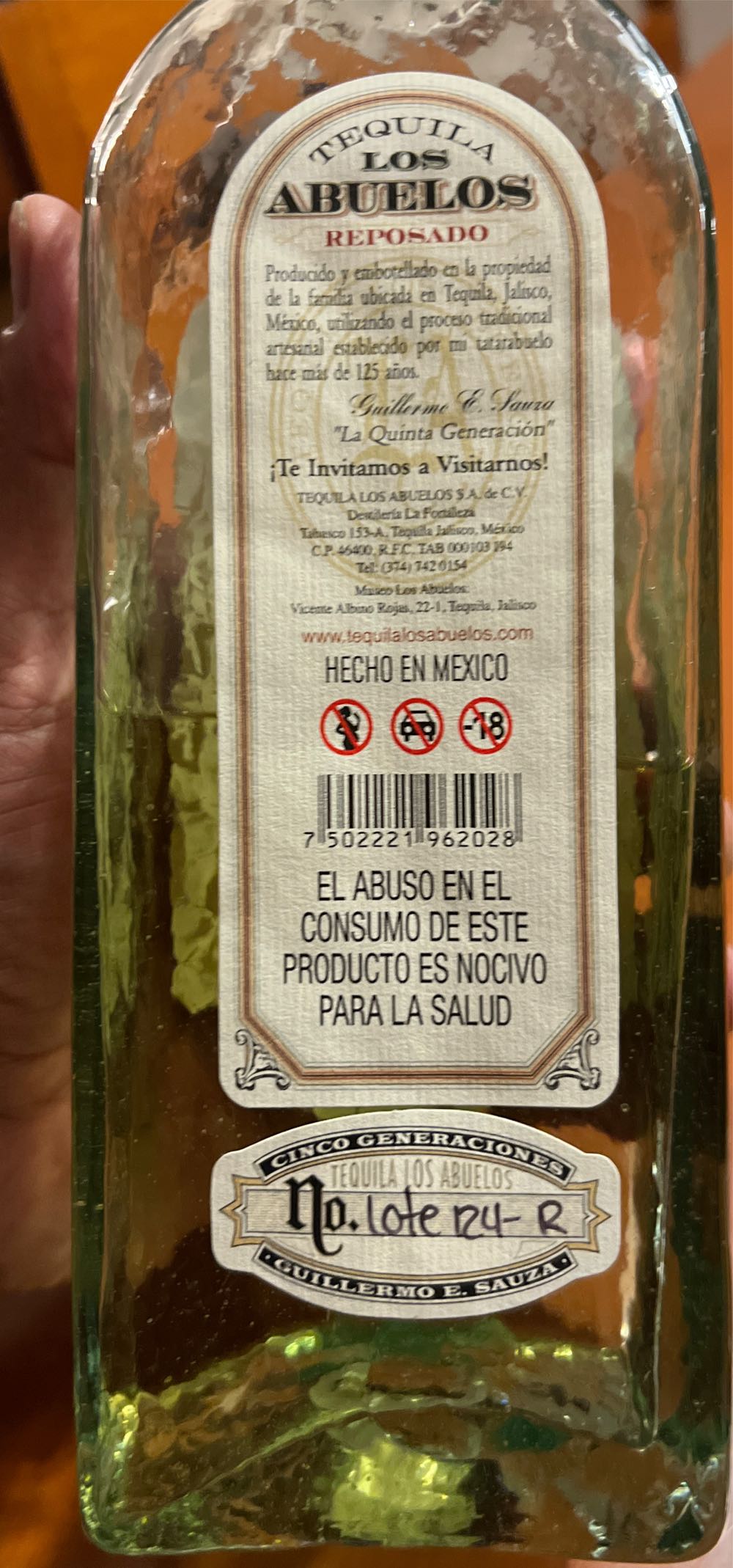 Los Abuelos Reposado - Tequila Los Abuelos, S.A. de C.V. (750 mL) alcohol collectible [Barcode 7502221962028] - Main Image 2