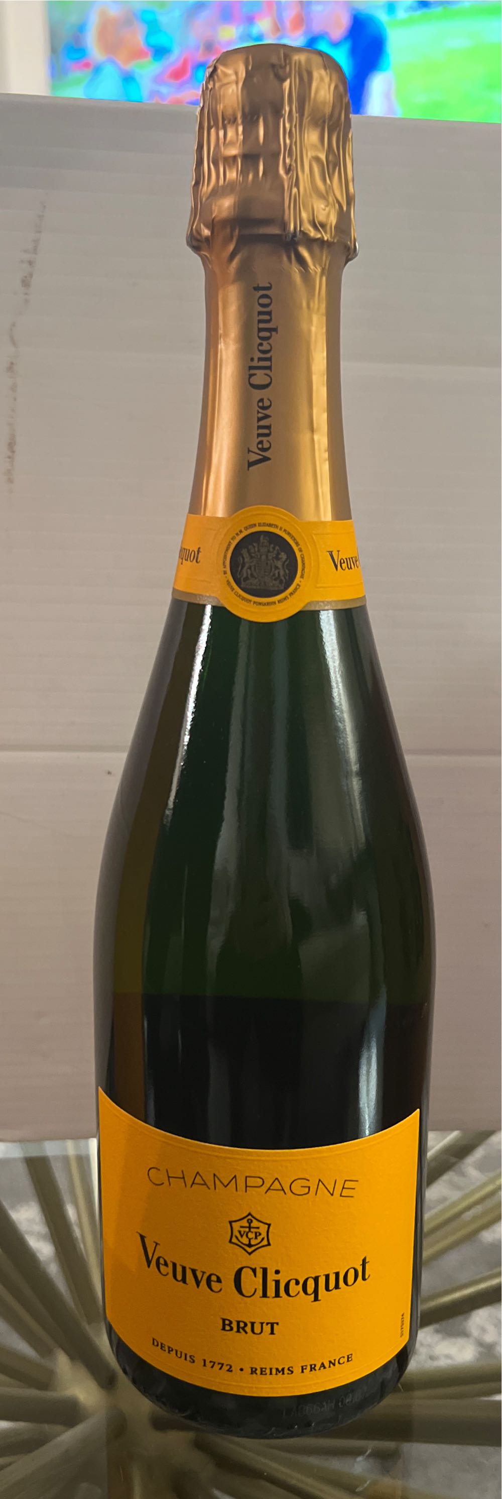 Veuve Clicquot Brut Champagne - Maison Fondée (750 mL) alcohol collectible [Barcode 081753814755] - Main Image 3