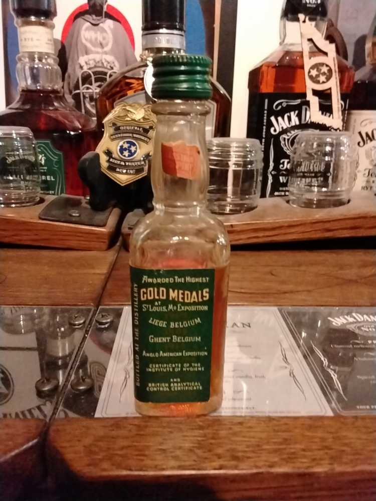 Green Label  50 ml 50’s 60’s  - Jack Daniel‘s Distillery (50 mL) alcohol collectible - Main Image 2