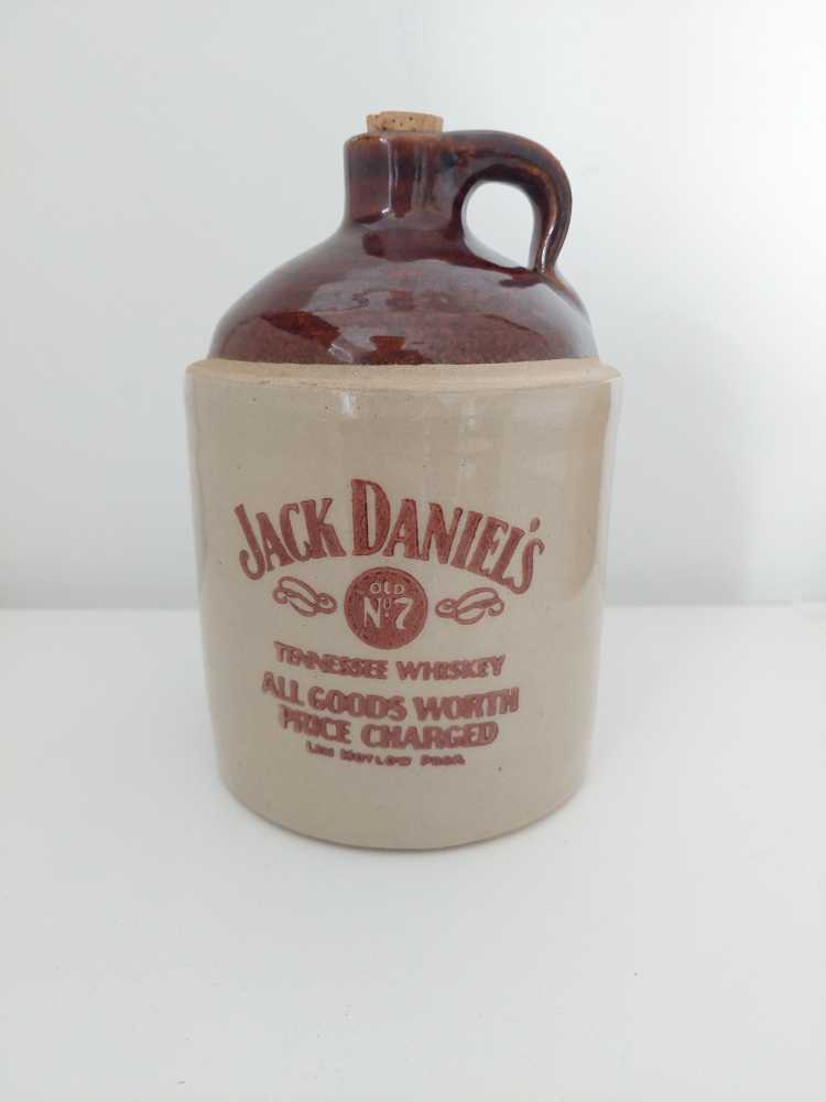 Bunnahabhain 9 SMWS 10.245 That Shed Won’t Paint Itself