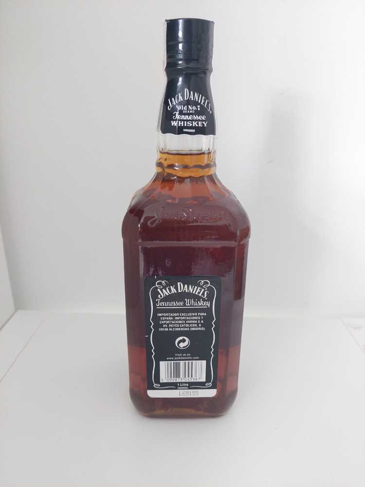 Black Label  (1000 mL) alcohol collectible - Main Image 3