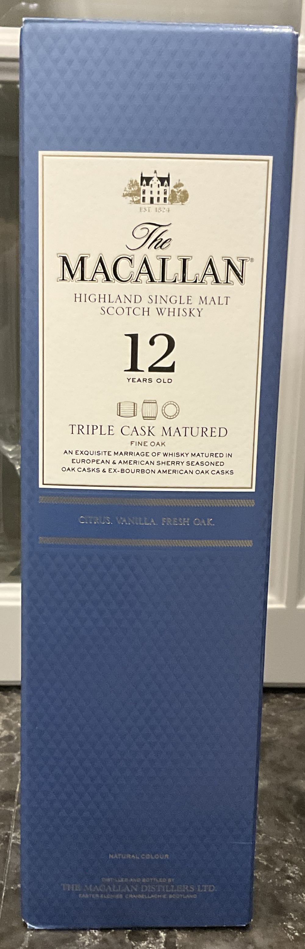 Macallan 12 Years  (0.5 L) alcohol collectible - Main Image 2