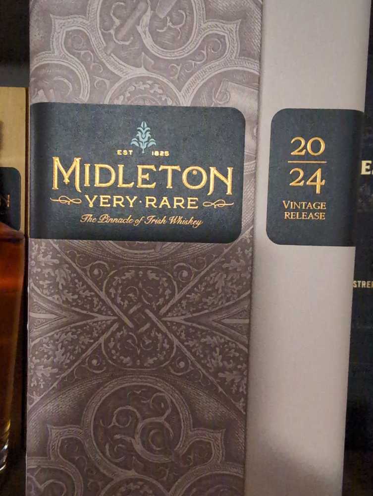 Middleton Very Rare 2024 Vintage Release - Midleton Distillery alcohol collectible [Barcode 5011007008383] - Main Image 2