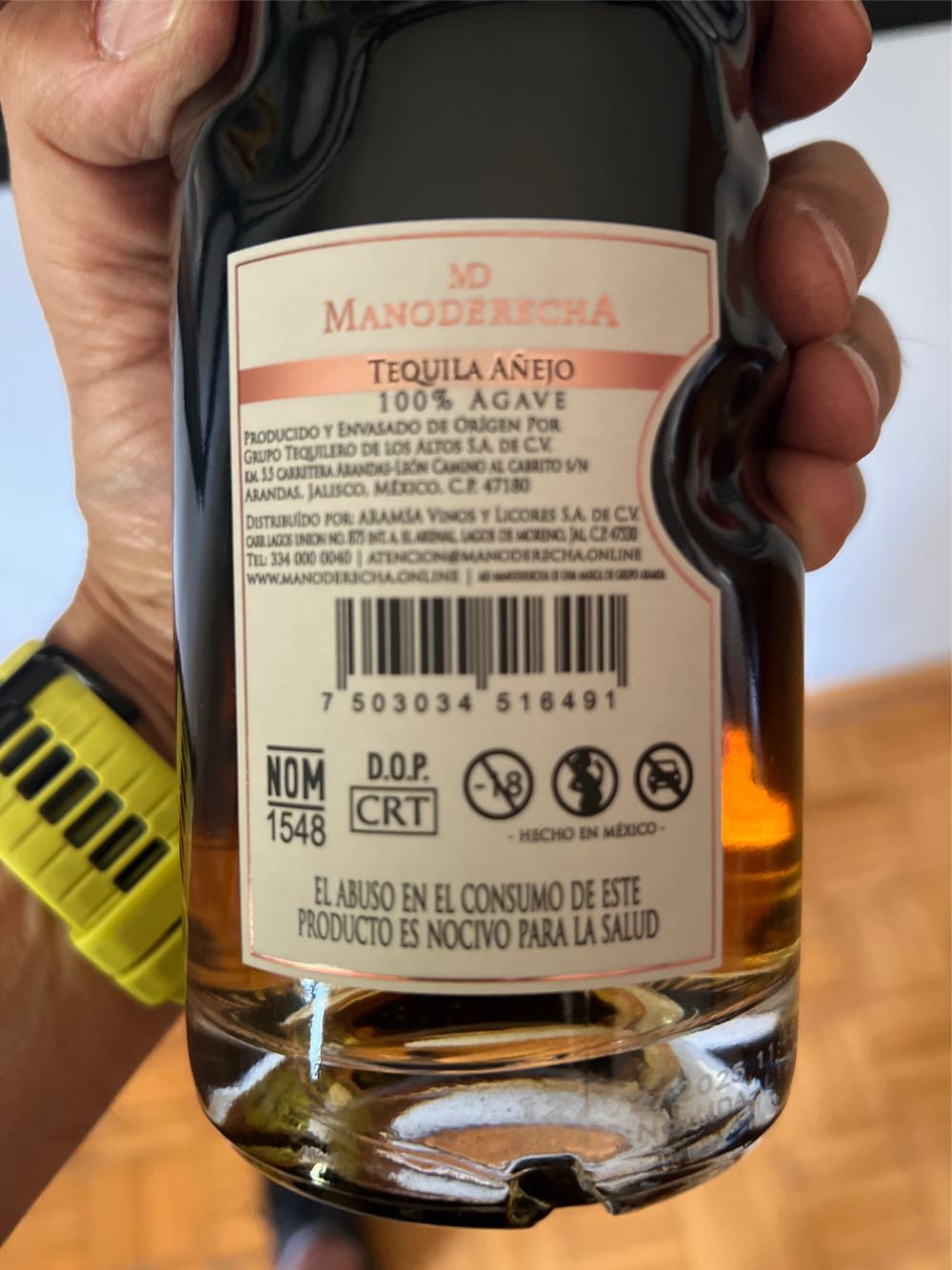 ManoNegra Añejo - Grupo Tequilero De Los Altos SA de CV (750 mL) alcohol collectible [Barcode 7503034516491] - Main Image 2