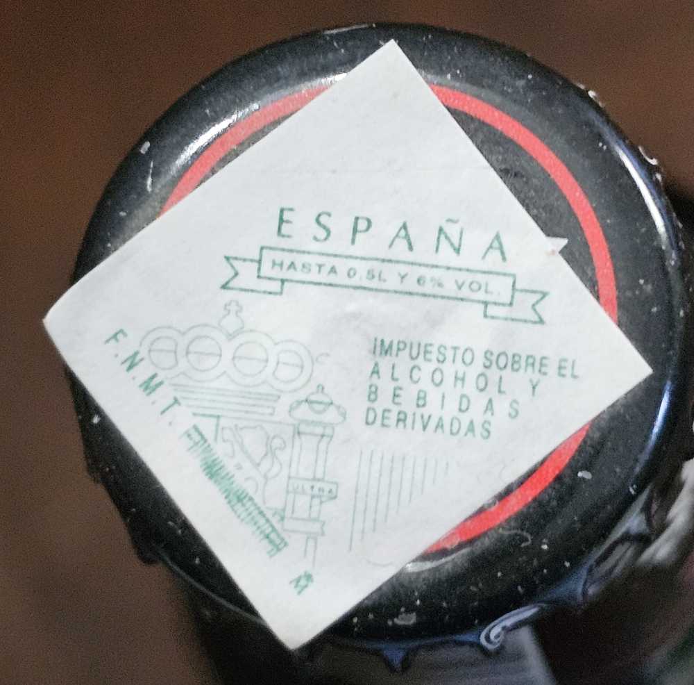 Black 7 - Brown-Forman Beverages Europe LTD (275 mL) alcohol collectible [Barcode 5099873265109] - Main Image 2