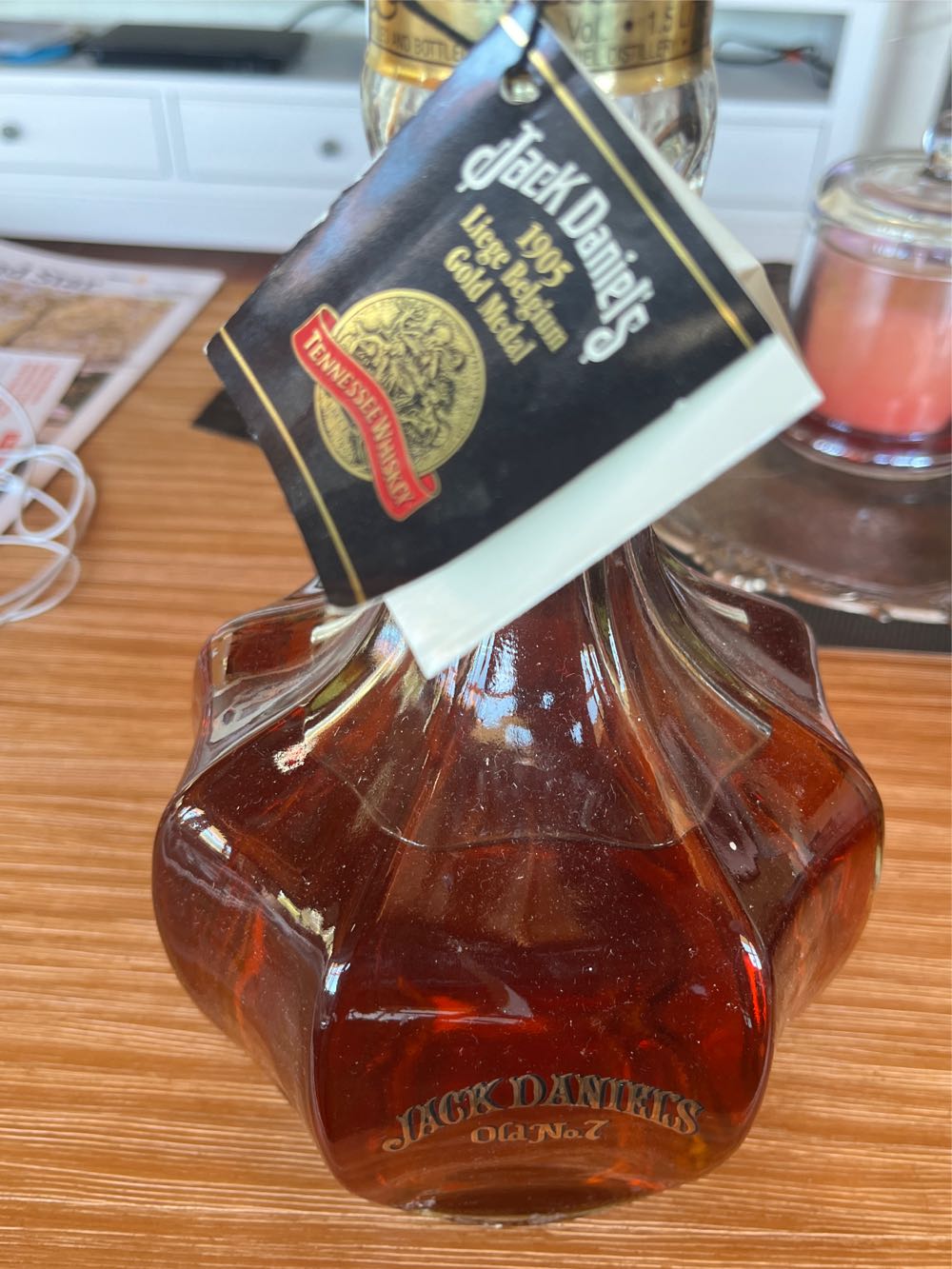 jack daniels linited edition decanter 1905  - jack Daniel (1500 mL) alcohol collectible - Main Image 2