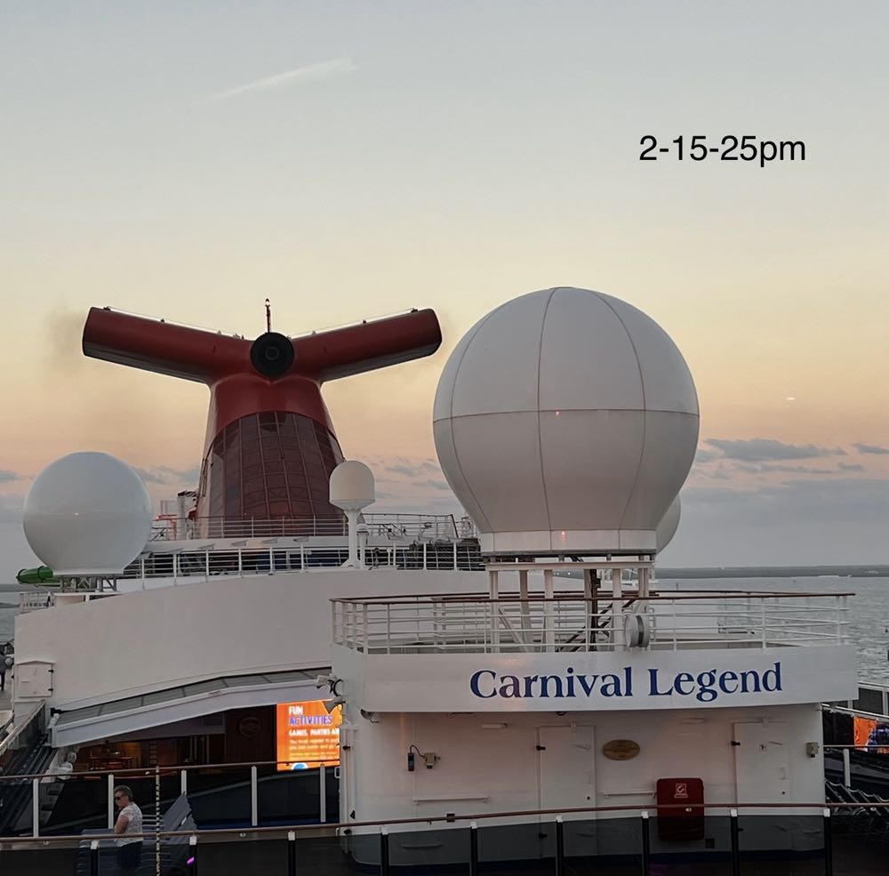 Cayman Islands Caybrew Premium Lager - Caybrew Islands Brewery, Grand Cayman alcohol collectible - Main Image 4