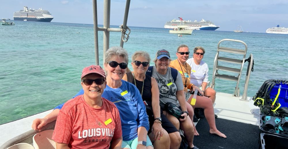 Cayman Islands Caybrew Island Hopper IPA - Caybrew Islands Brewery, Grand Cayman alcohol collectible - Main Image 2