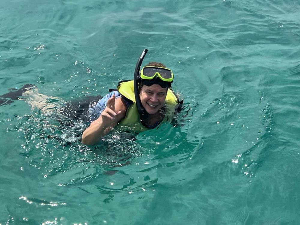 Cayman Islands Caybrew White Tip Lager - Caybrew Islands Brewery, Grand Cayman alcohol collectible - Main Image 4