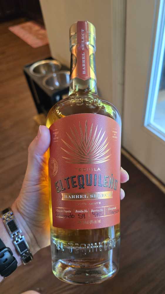 El Tequileno Private Barrel Anejo Tequila - NOM 1108 (750 mL) alcohol collectible [Barcode 7501398100820] - Main Image 2