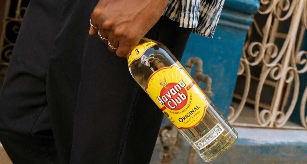 Havana Club Original - Havana Club International, S.A. (700 mL) alcohol collectible [Barcode 8501110083317] - Main Image 2