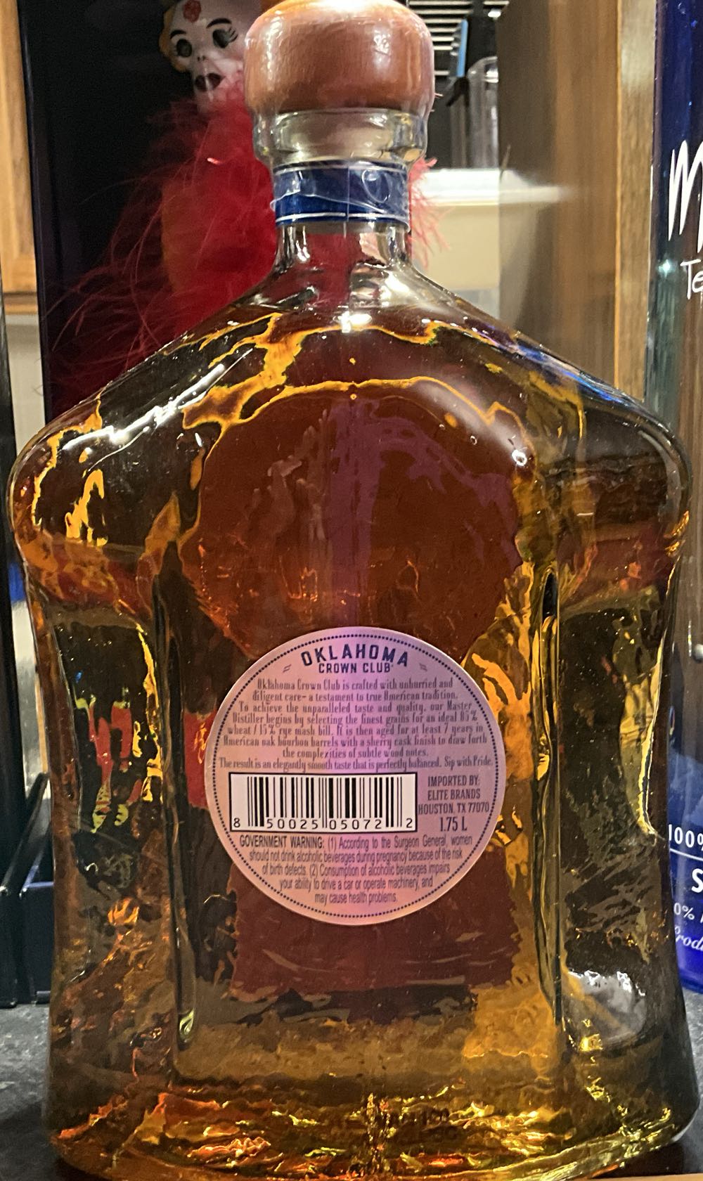 Oklahoma Crown Club Small Batch Grand Reserve 7yrs Canadian Whiskey - Elite Brands (1.75 L) alcohol collectible [Barcode 850025050722] - Main Image 2