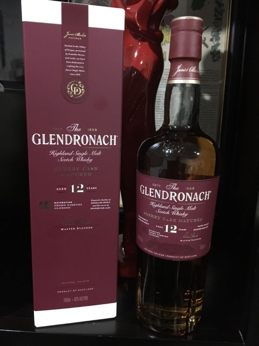 Glendronach 12 - Sherry Cask Matured - The Glendronach Distillery (700 mL) alcohol collectible [Barcode 5060716145384] - Main Image 2