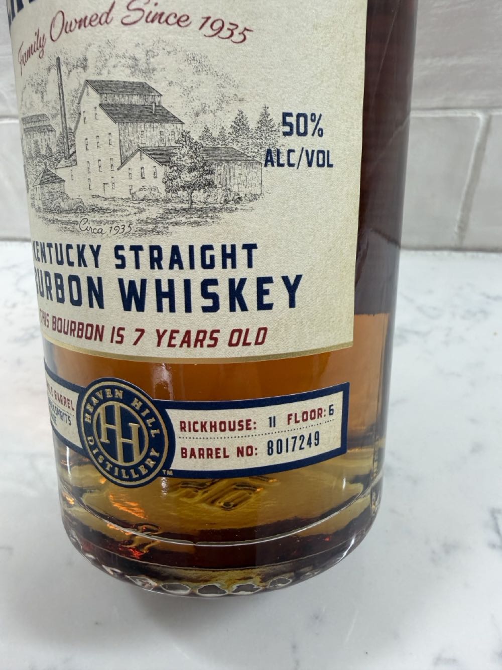 Heaven Hill Bottle In Bond Private Single Barrel Seascape Wine And Spirits “ Tateraide” - Heaven Hill Distillery (750 mL) alcohol collectible [Barcode 096749004942] - Main Image 4