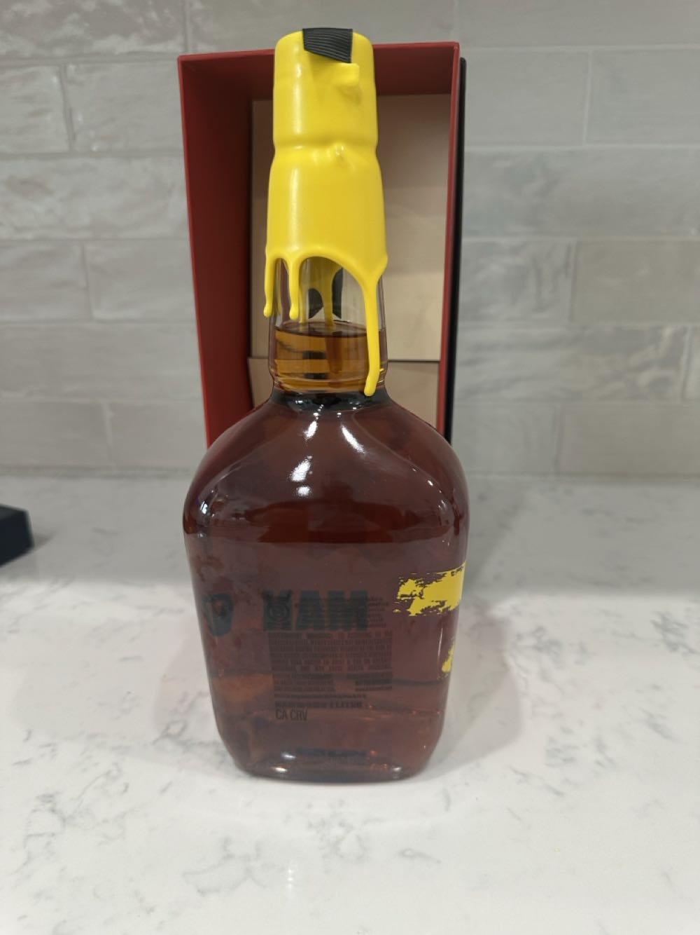 Makers Mark Man O’ War Edition #1 ’greats Of The Gate’ - Brown Foreman Distillers (1 L) alcohol collectible [Barcode 085246502792] - Main Image 3
