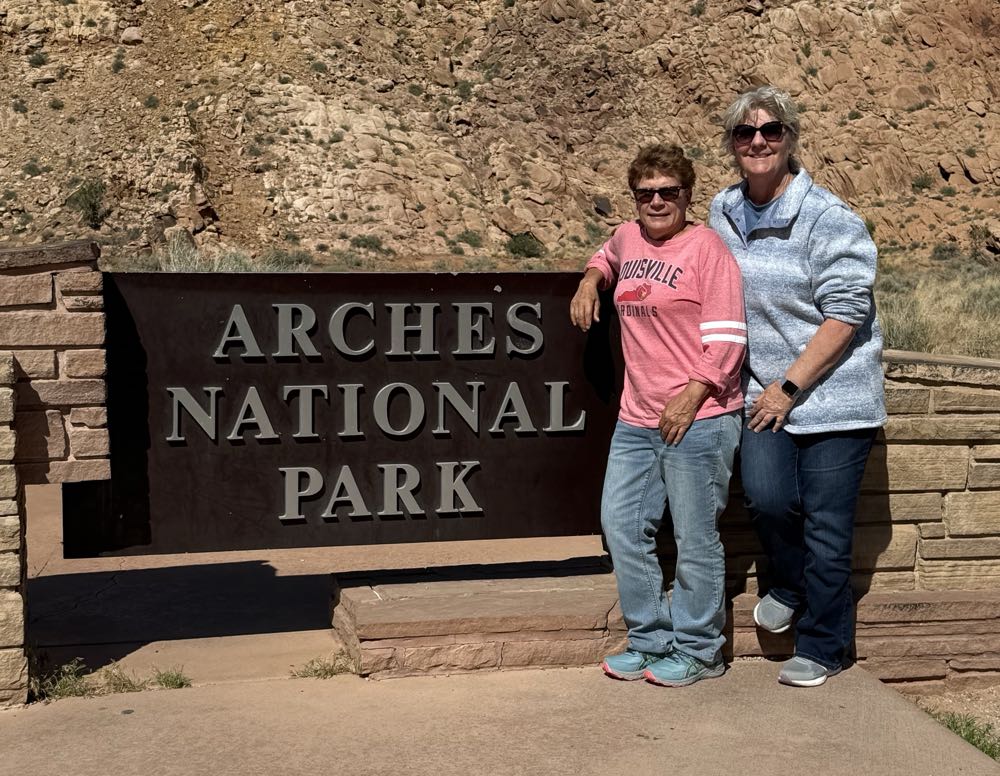 Moab Brewery Dead Horse Amber - Moab Brewery, Moab alcohol collectible - Main Image 3