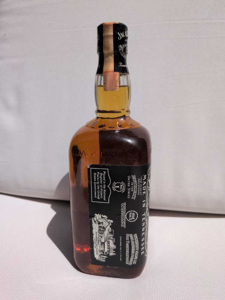 Black Label  (1000 mL) alcohol collectible - Main Image 4