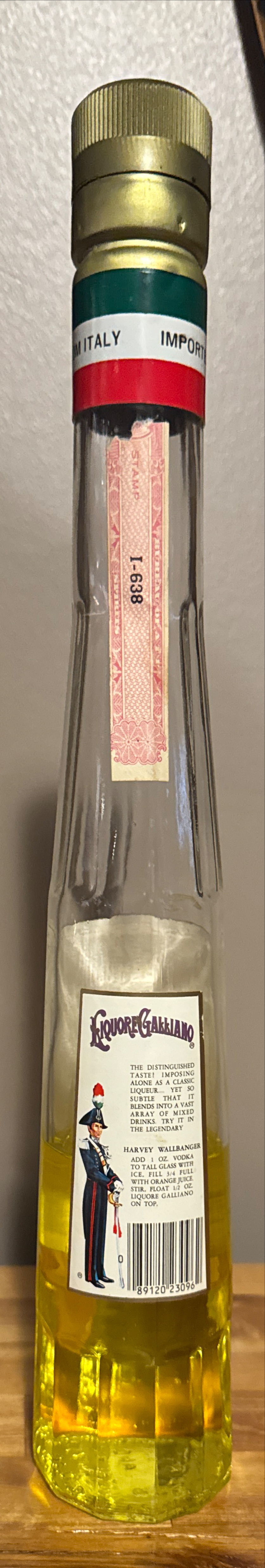 Liquore Galliano - “21” Brands (680 mL) alcohol collectible [Barcode 089120230962] - Main Image 2