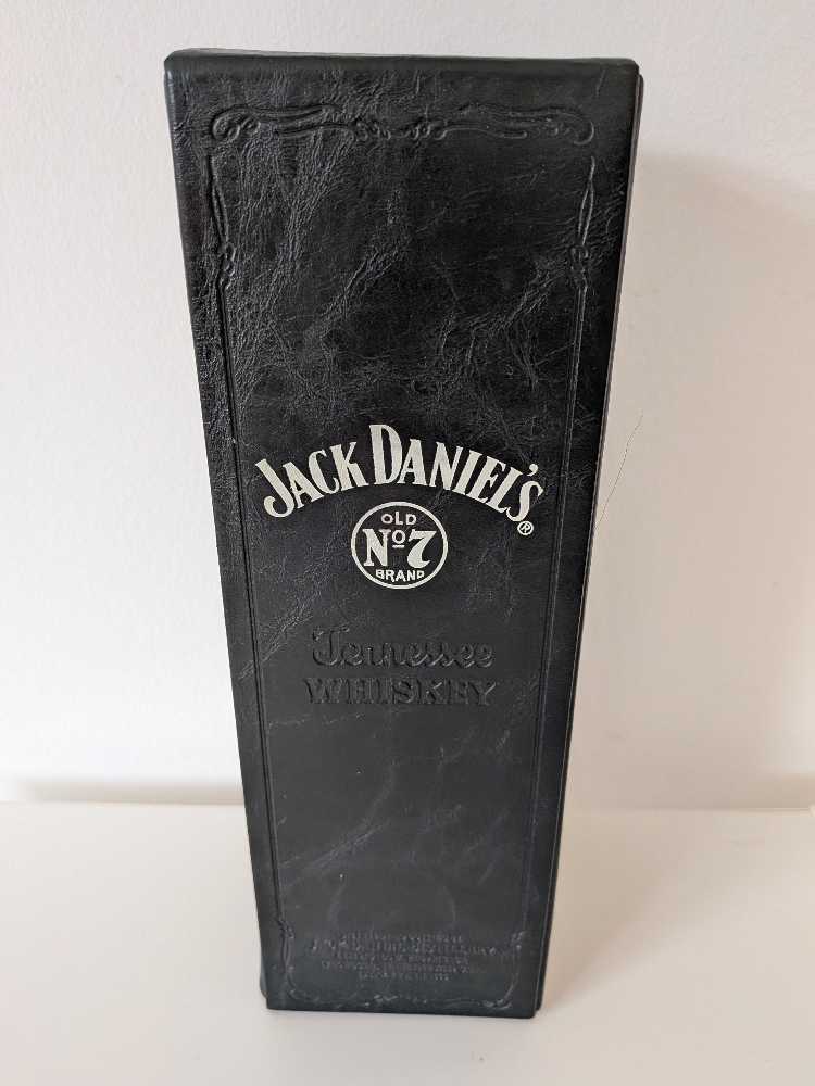 Leder Box UK  alcohol collectible - Main Image 3