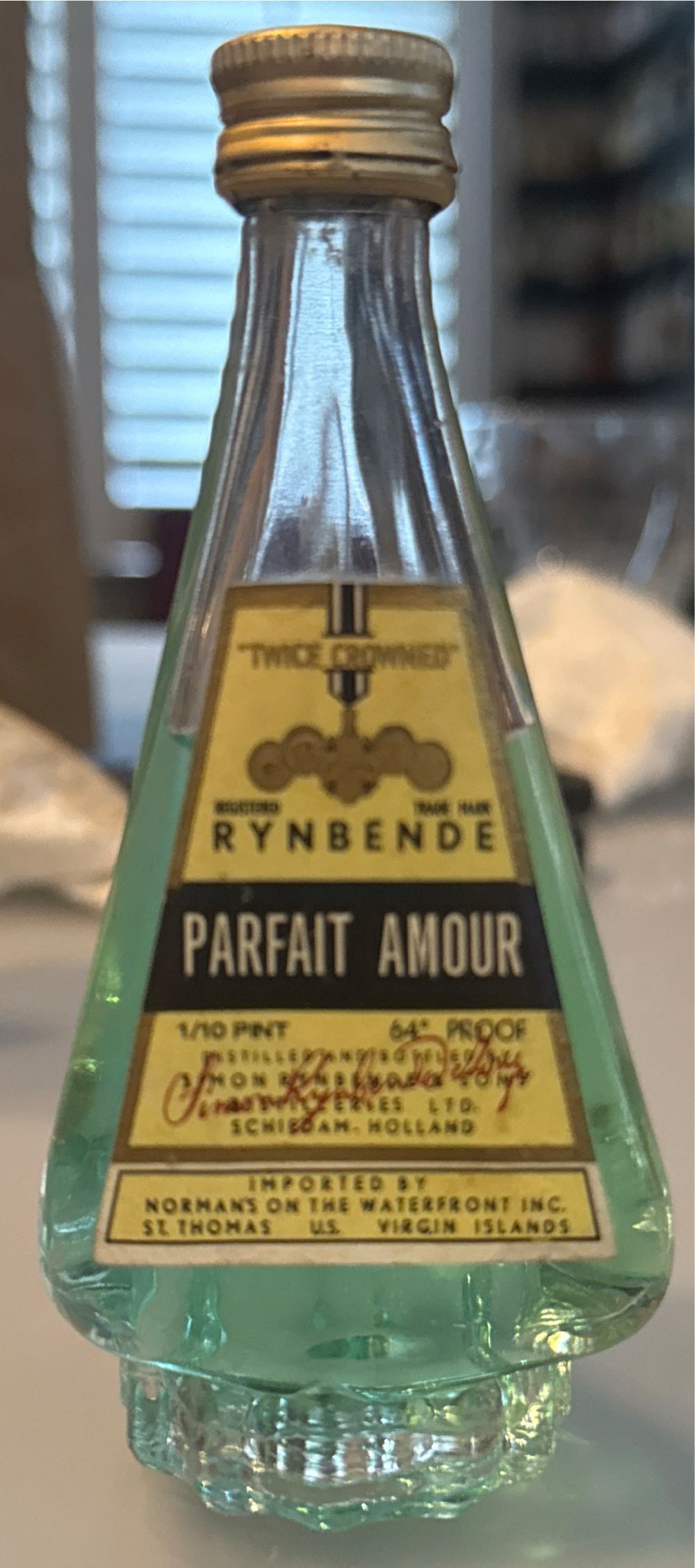 Booker Harvey & Harriet 750ml