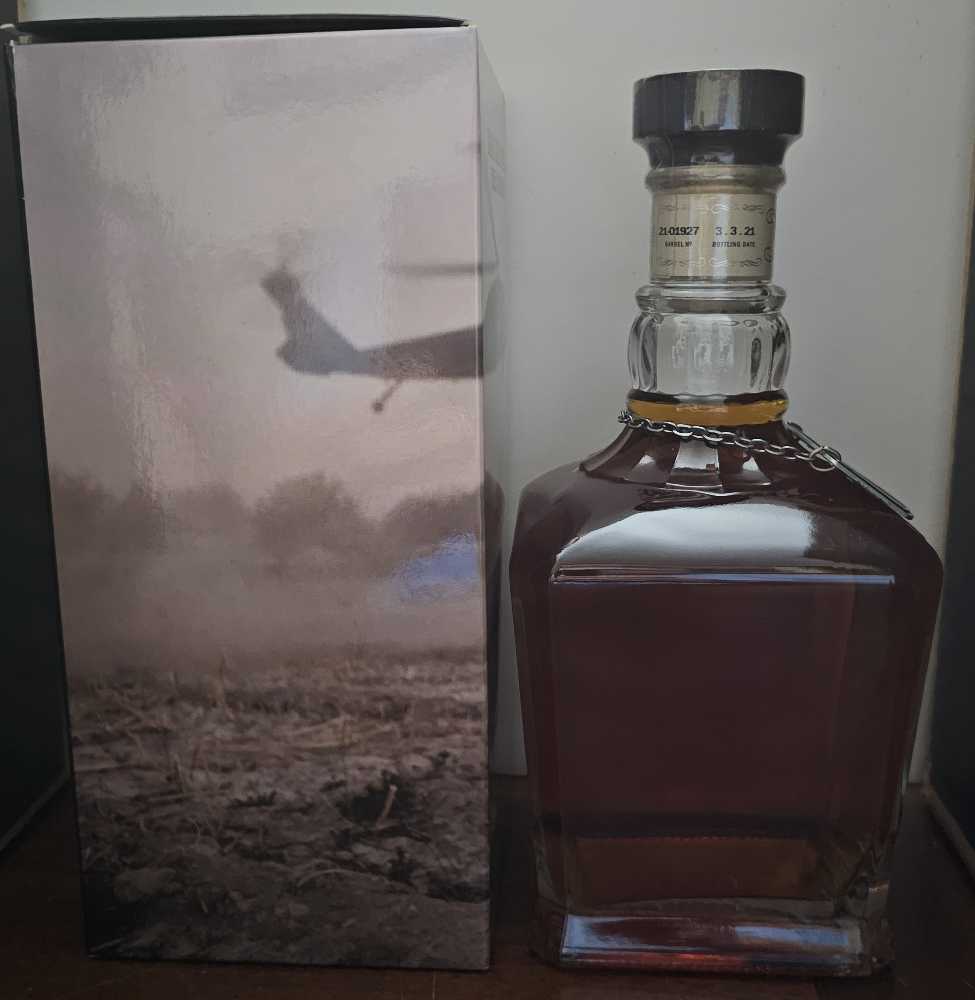 Single Barrel Select (Honor of Screaming Eagles) - Jack Daniel Distillery (750 mL) alcohol collectible [Barcode 082184004289] - Main Image 2