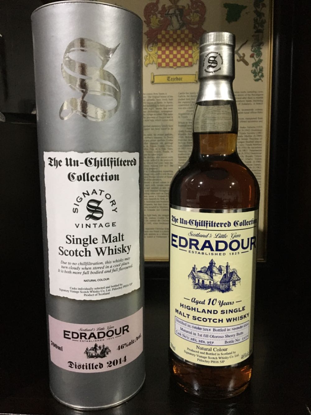 Signatory Vintage Edradour 2024 Signatory Edradour 10 Jahre 2025 Un Cask The Years Old Single Malt Whisky Highland - Edradour Distillery Company, Ltd. (700 mL) alcohol collectible [Barcode 5021944126156] - Main Image 2