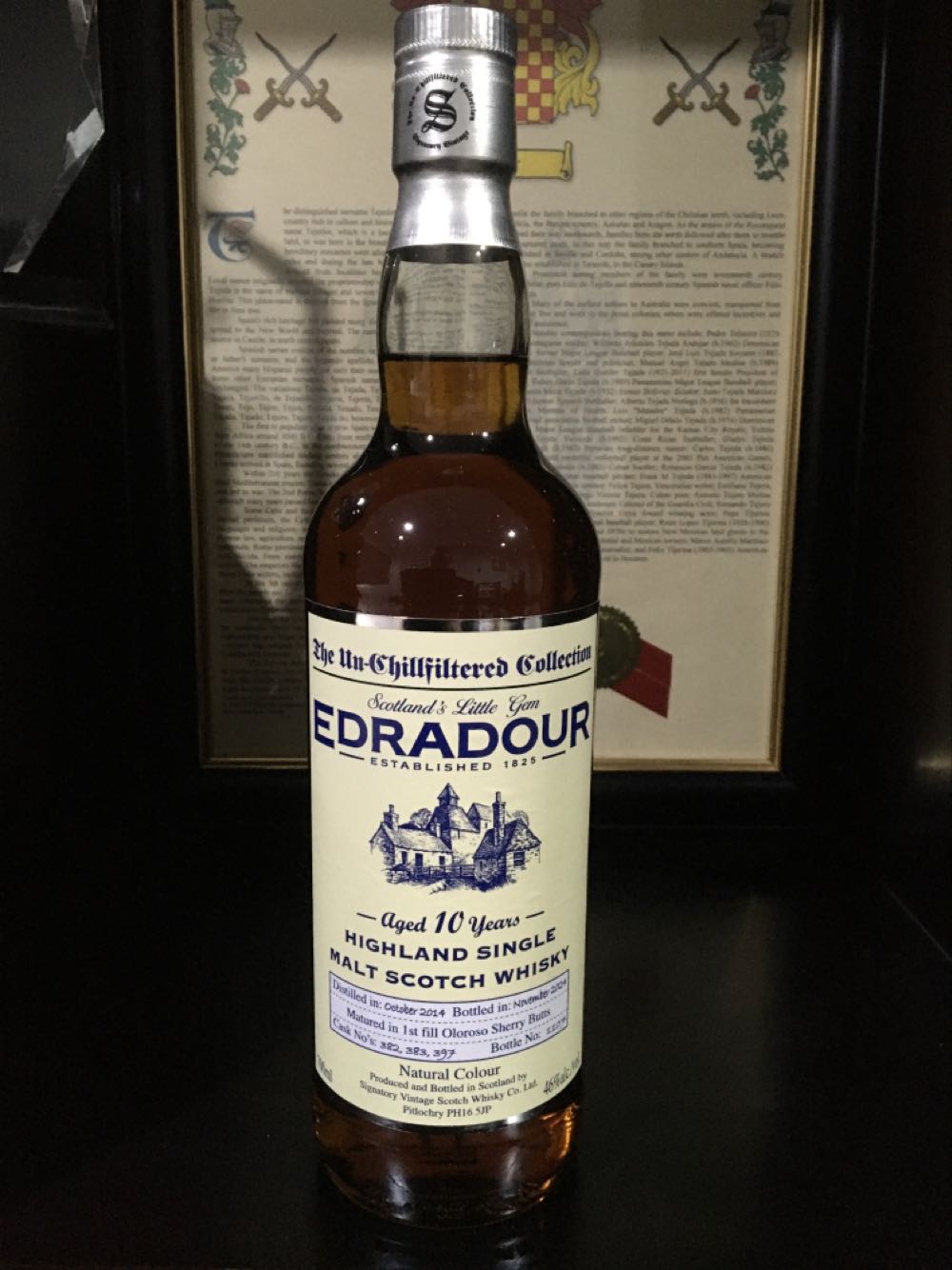 Signatory Vintage Edradour 2024 Signatory Edradour 10 Jahre 2025 Un Cask The Years Old Single Malt Whisky Highland - Edradour Distillery Company, Ltd. (700 mL) alcohol collectible [Barcode 5021944126156] - Main Image 3