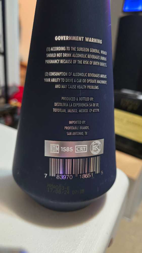 Humano Tequila Añejo - Destileria La Experiencia SA de CV (750 mL) alcohol collectible [Barcode 783970186515] - Main Image 3
