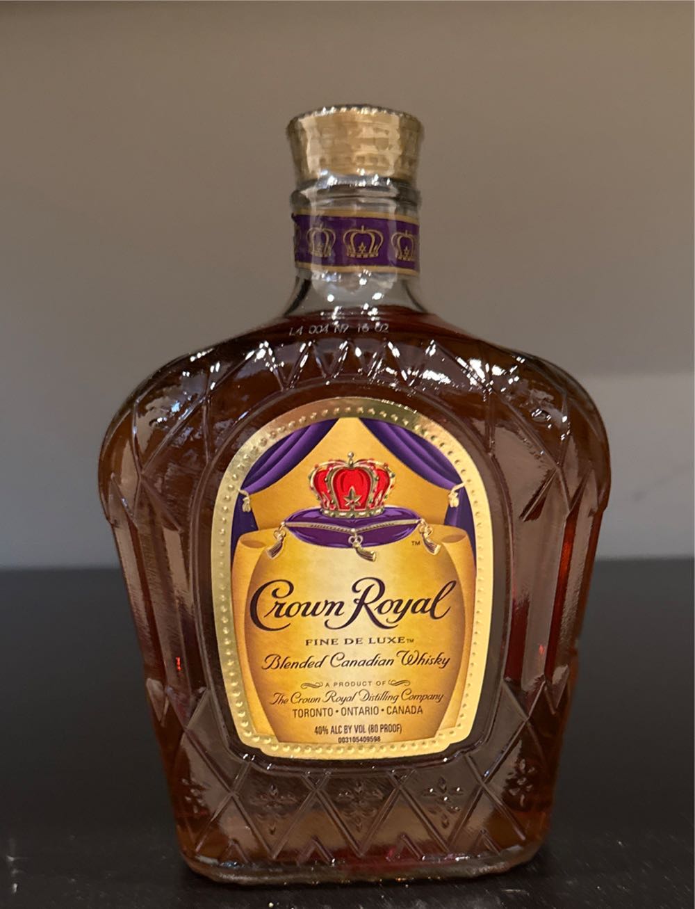 Detroit Lions Crown Royal NFL Season Limited Edition Box And Bag - Crown Royal Distilling Company (750 mL) alcohol collectible [Barcode 082000808404] - Main Image 3