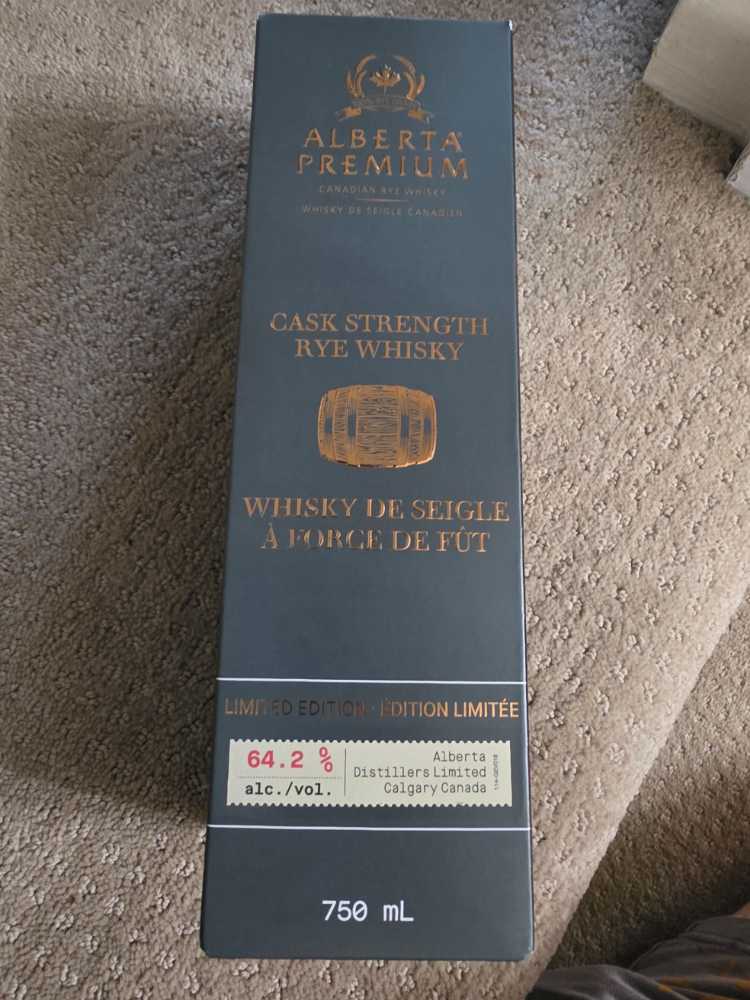 Alberta Premium Cask Strength  Rye Whiskey - Alberta Distillers Limited (750 mL) alcohol collectible [Barcode 080686008231] - Main Image 2