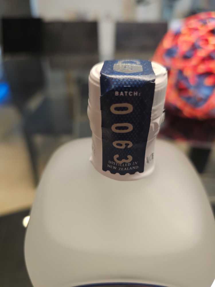 Scapegrace - Scapegrace Distilling Company (1 L) alcohol collectible [Barcode 850001380447] - Main Image 3