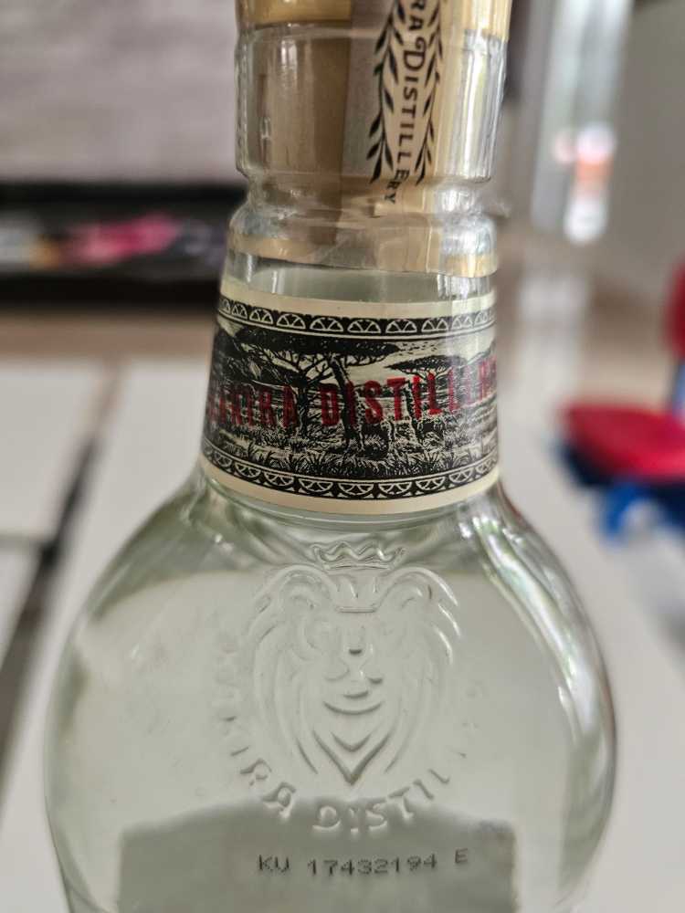 KAKIRA - Kakira Sugar Limited (750 mL) alcohol collectible [Barcode 6164000598913] - Main Image 3