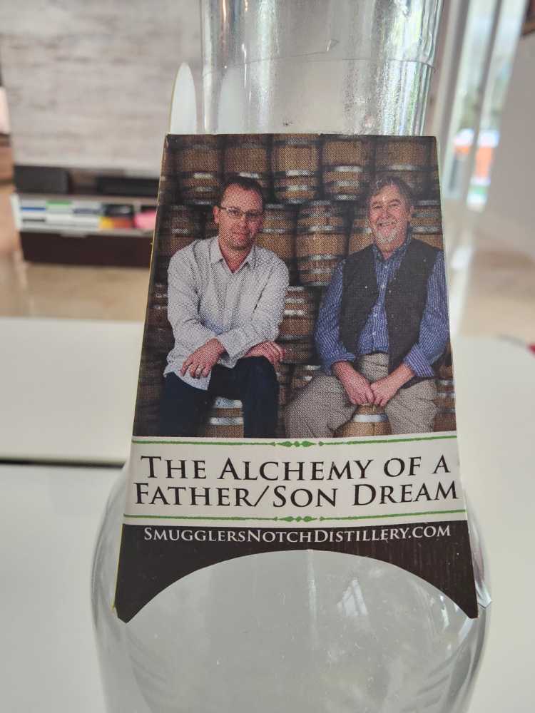 Smuggler’s Notch Morrocan Rose & Grapefruit Flavored Monthly Specials Book Vodka - Smugglers Notch Distillery (750 mL) alcohol collectible [Barcode 799695228393] - Main Image 4