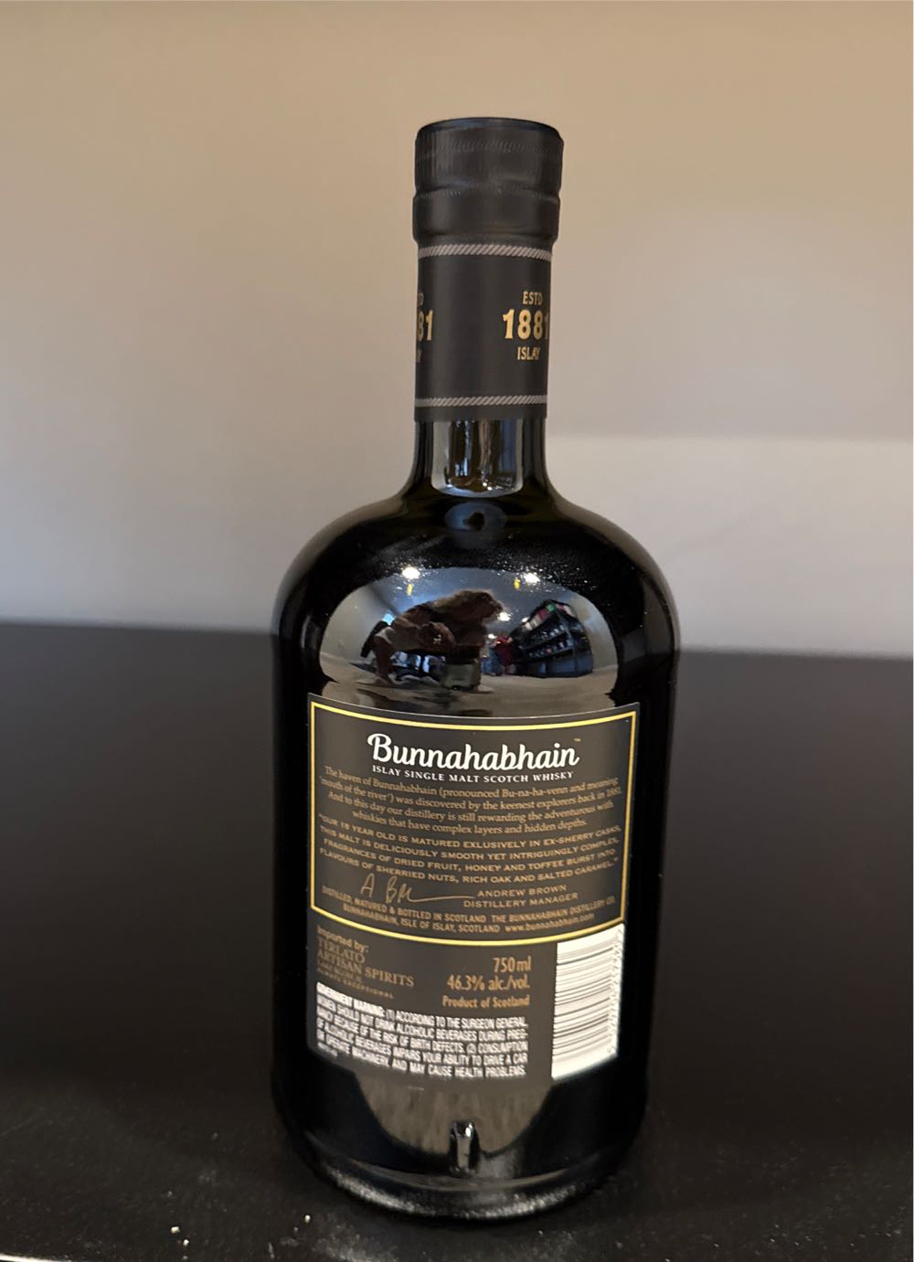 Bunnahabhain 18 Year Old Single Malt Scotch Whisky 750ml Islay Price Liquor Whiskey Years - The Bunnahabhain Distillery (750 mL) alcohol collectible [Barcode 5029704217380] - Main Image 2