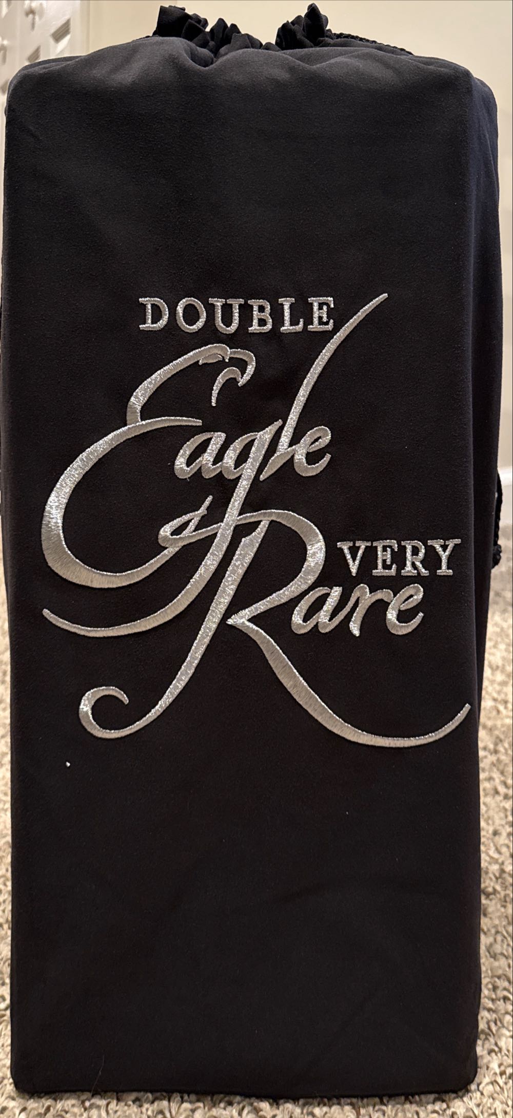 Eagle Rare Double Eagle Very Rare 20 Year Old Straight Bourbon Whiskey - Buffalo Trace Distillery (750 mL) alcohol collectible [Barcode 088004033224] - Main Image 3