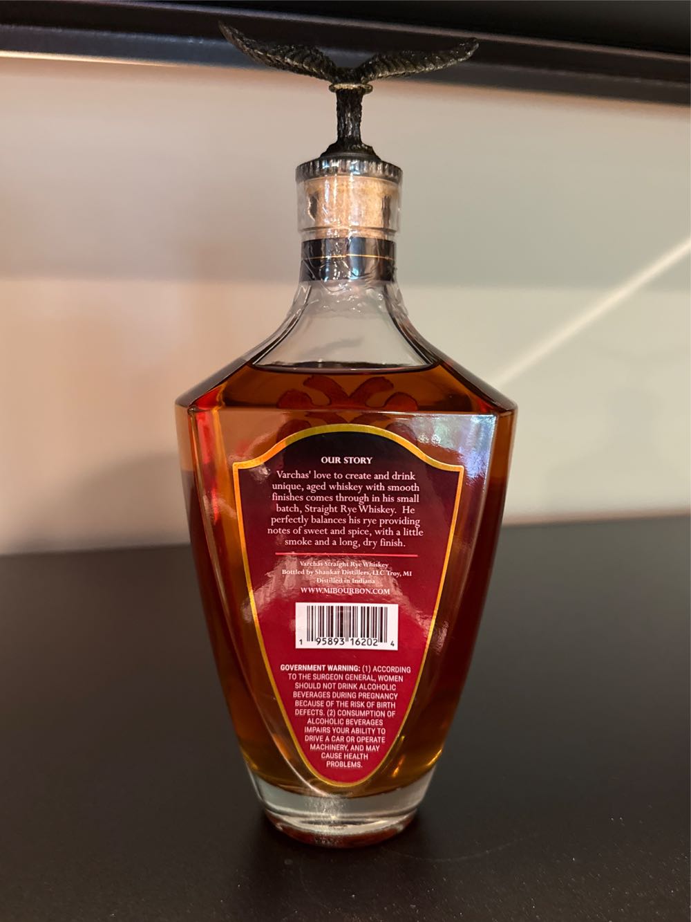 Varchas Straight Rye Whiskey Small Batch - Shankar Distillers, LLC (750 mL) alcohol collectible [Barcode 195893162024] - Main Image 2