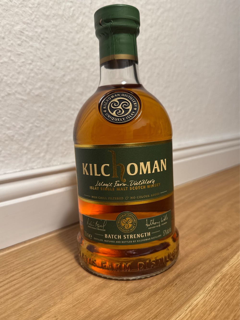Kilchoman Batch Strength Islay Single Malt Scotch Whisky 57% - Kilchoman Distillery (700 mL) alcohol collectible [Barcode 5060210707637] - Main Image 3