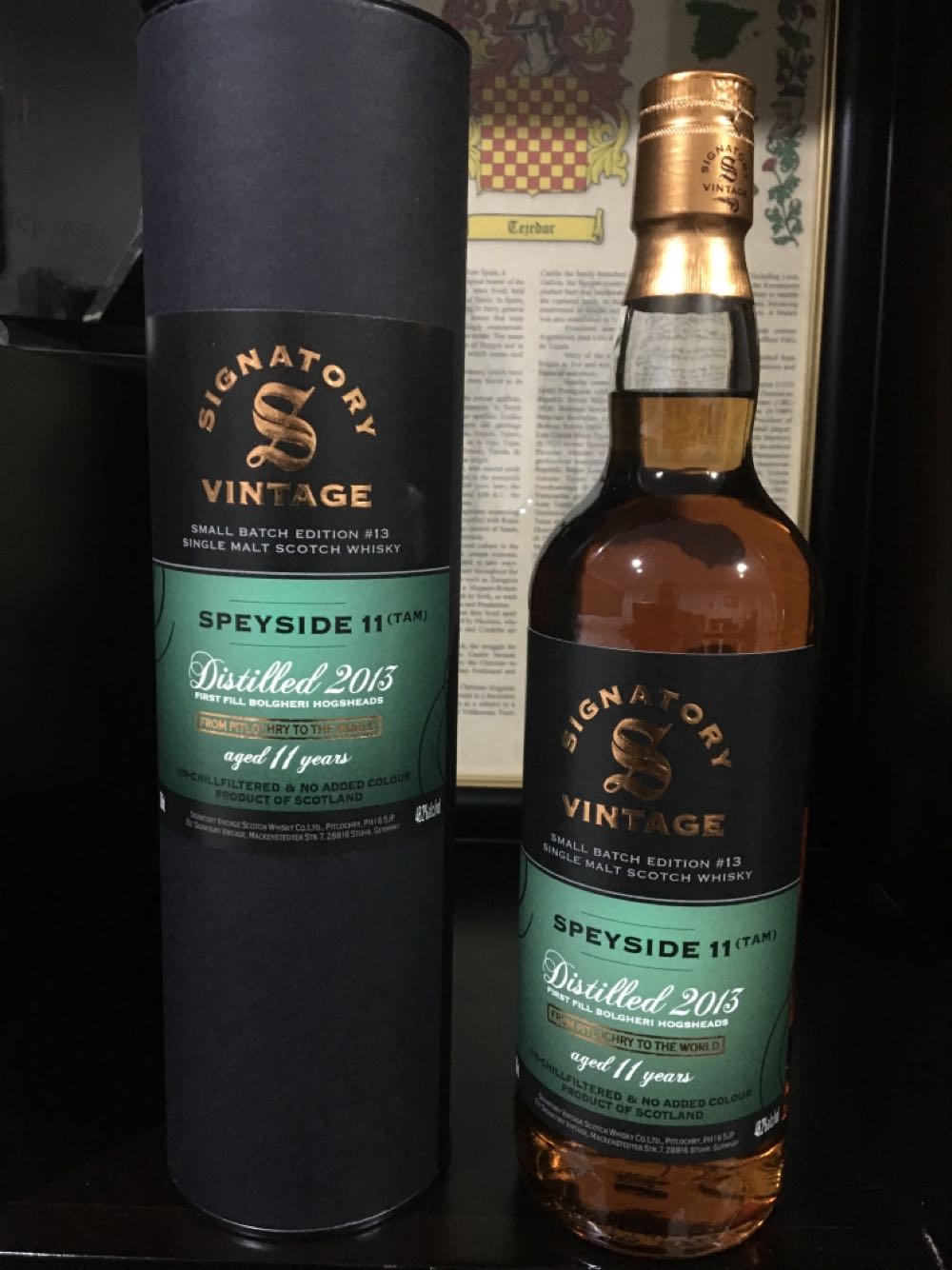 Signatory Small Batch 11 Whisky Vintage Years Scotch  (700 mL) alcohol collectible [Barcode 5021944126743] - Main Image 2