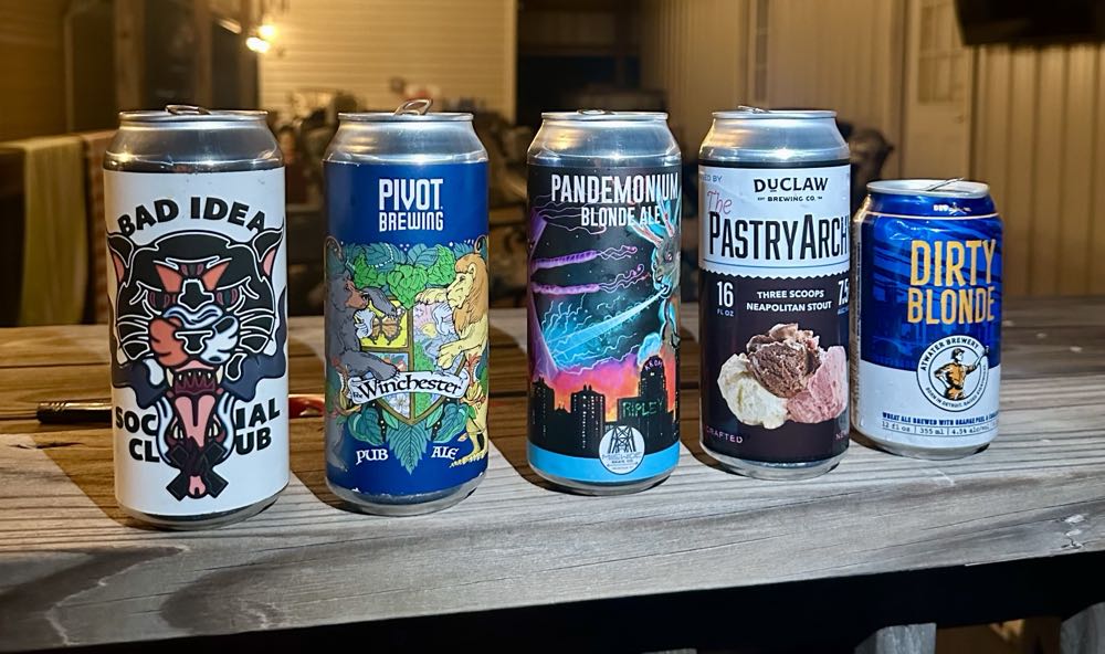 Duclaw PastryArchy Neapolitan Stout - Du Claw Brewing Company, Ewing alcohol collectible - Main Image 2