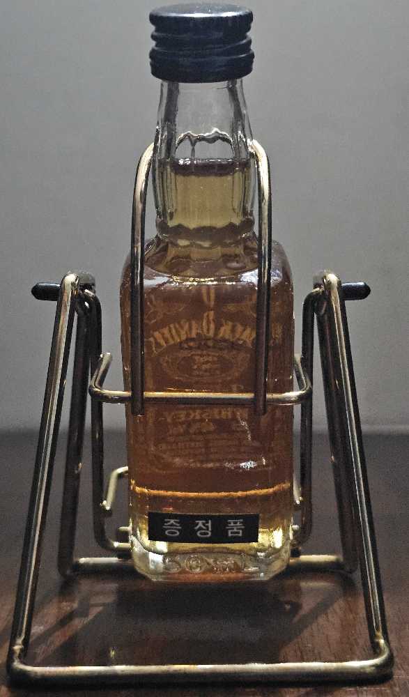 Mini Cradle (South Korean) - Brown-Forman Beverages Worldwide (50 mL) alcohol collectible [Barcode 082184090466] - Main Image 3